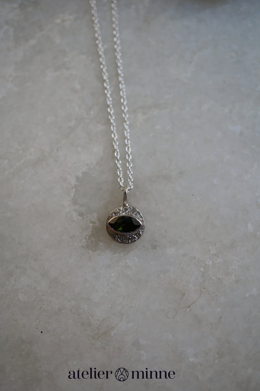 Zilveren hangertje met toermalijn - Atelier Minne