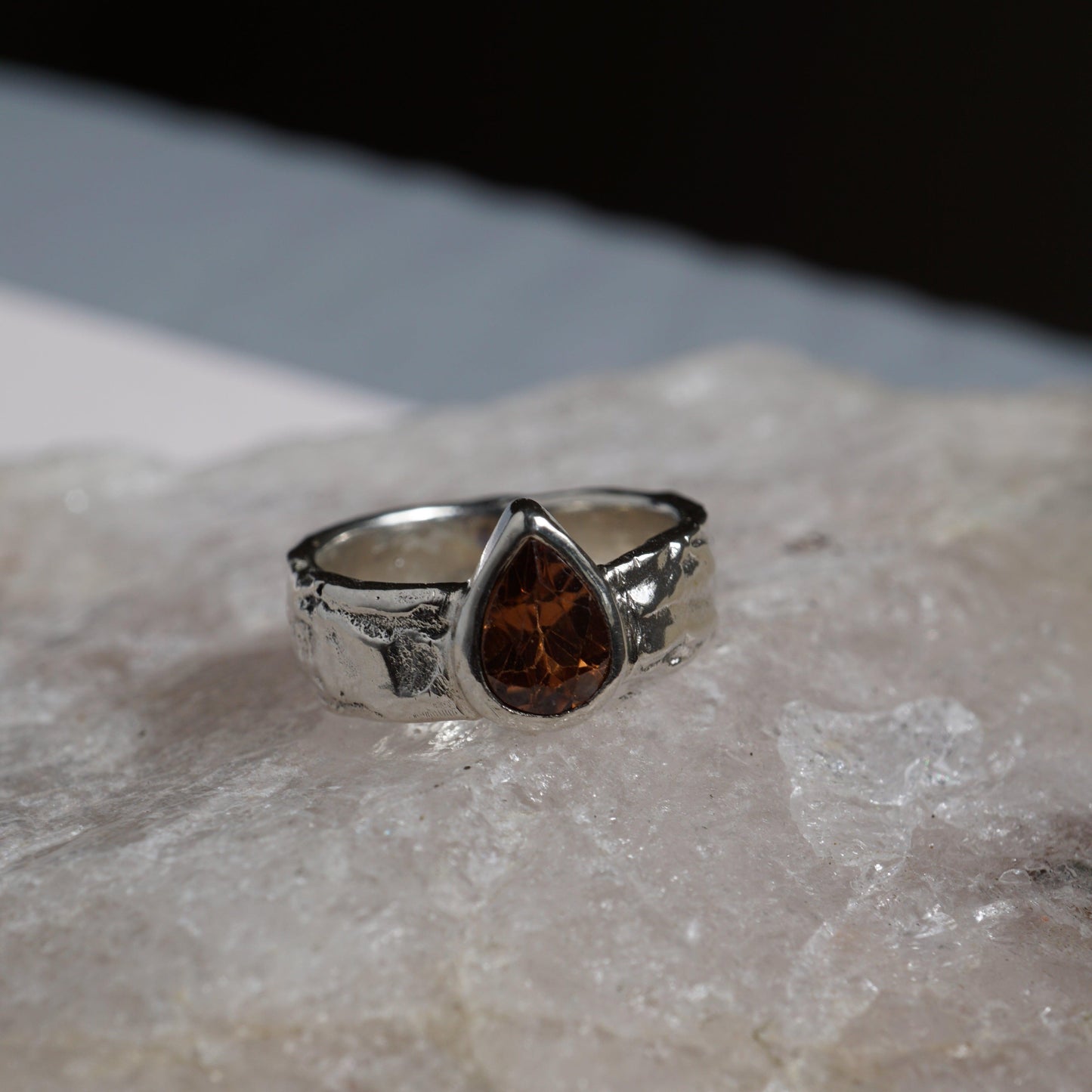 Zilveren ring met zirkoon - Atelier Minne