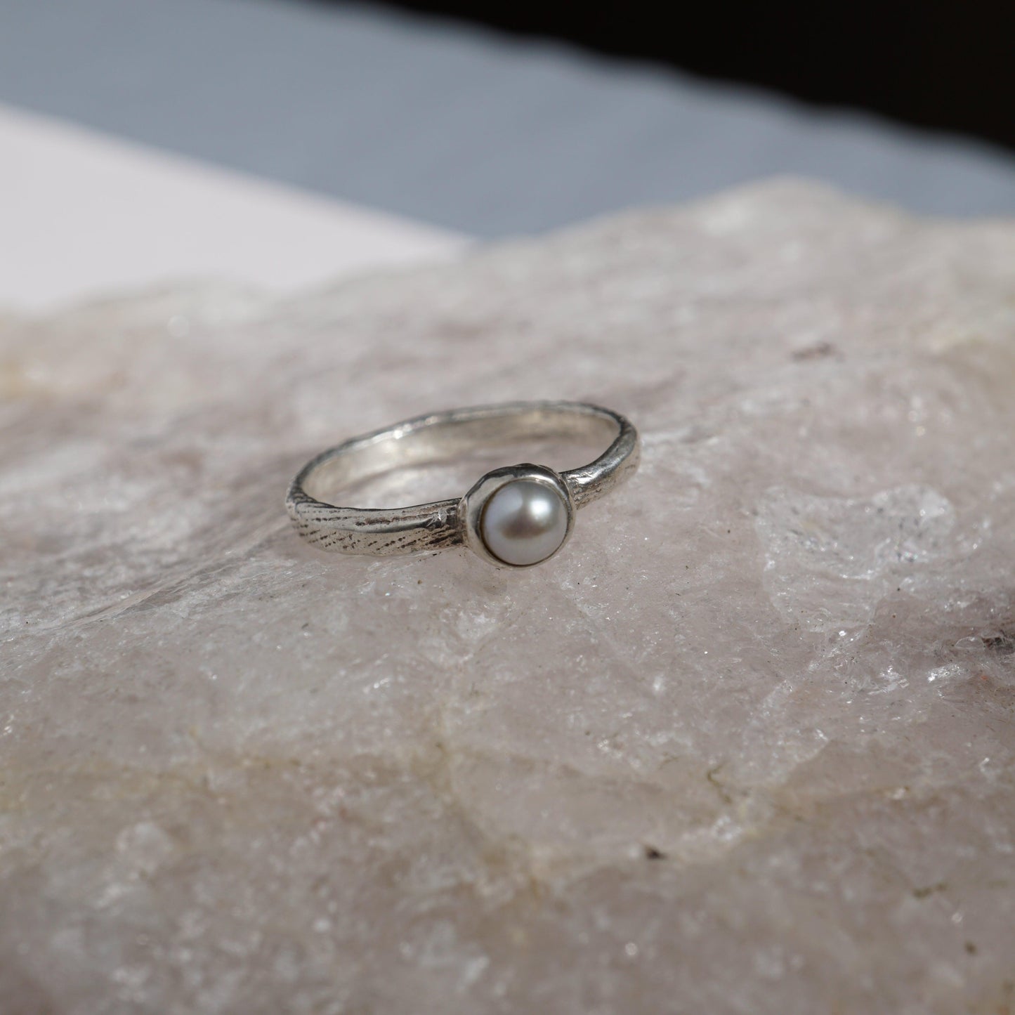 Zilveren ring met parel - Atelier Minne