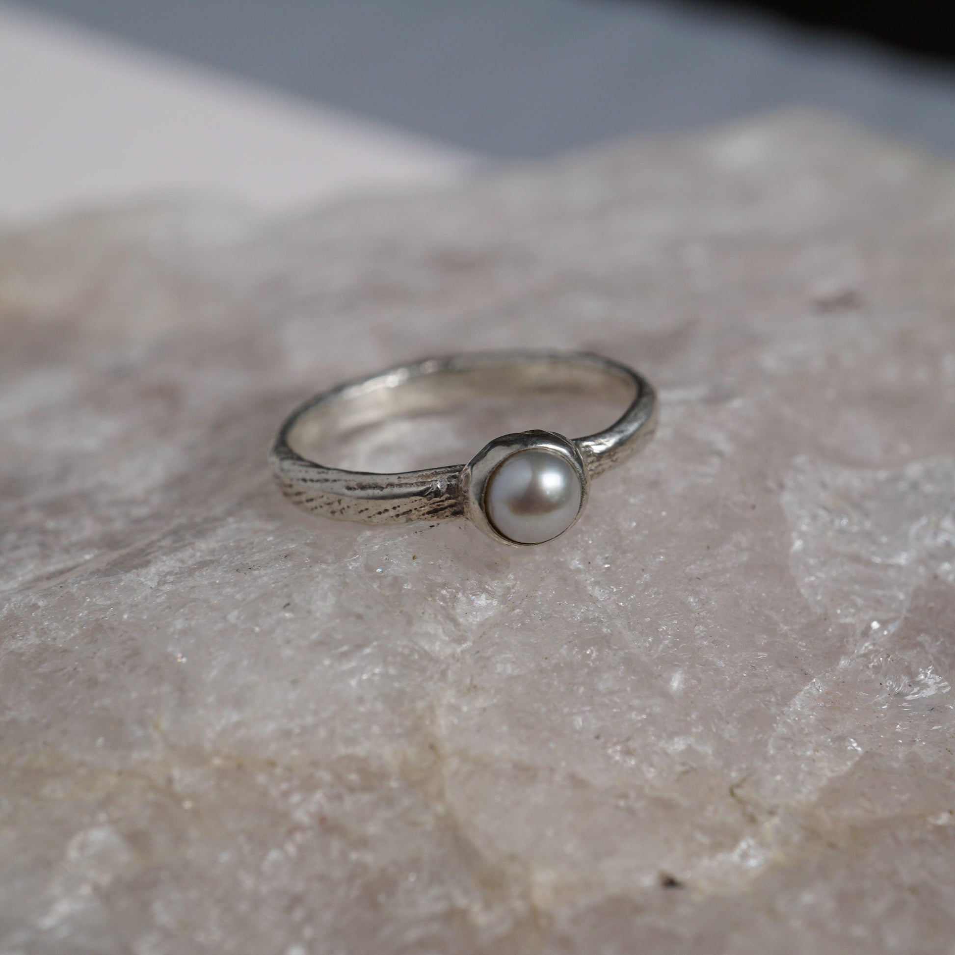 Zilveren ring met parel - Atelier Minne