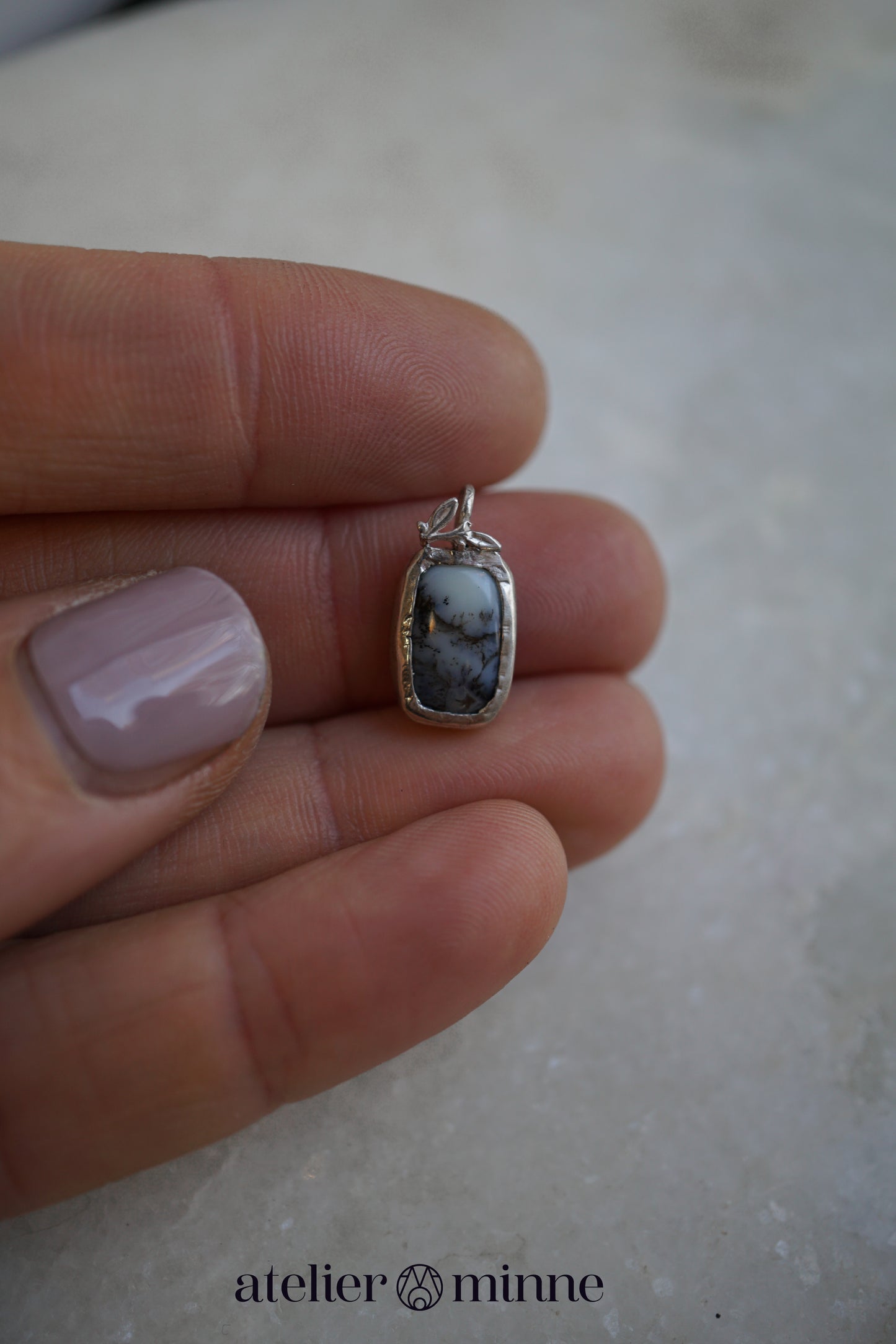 Hangertje van zilver met agaat - Atelier Minne