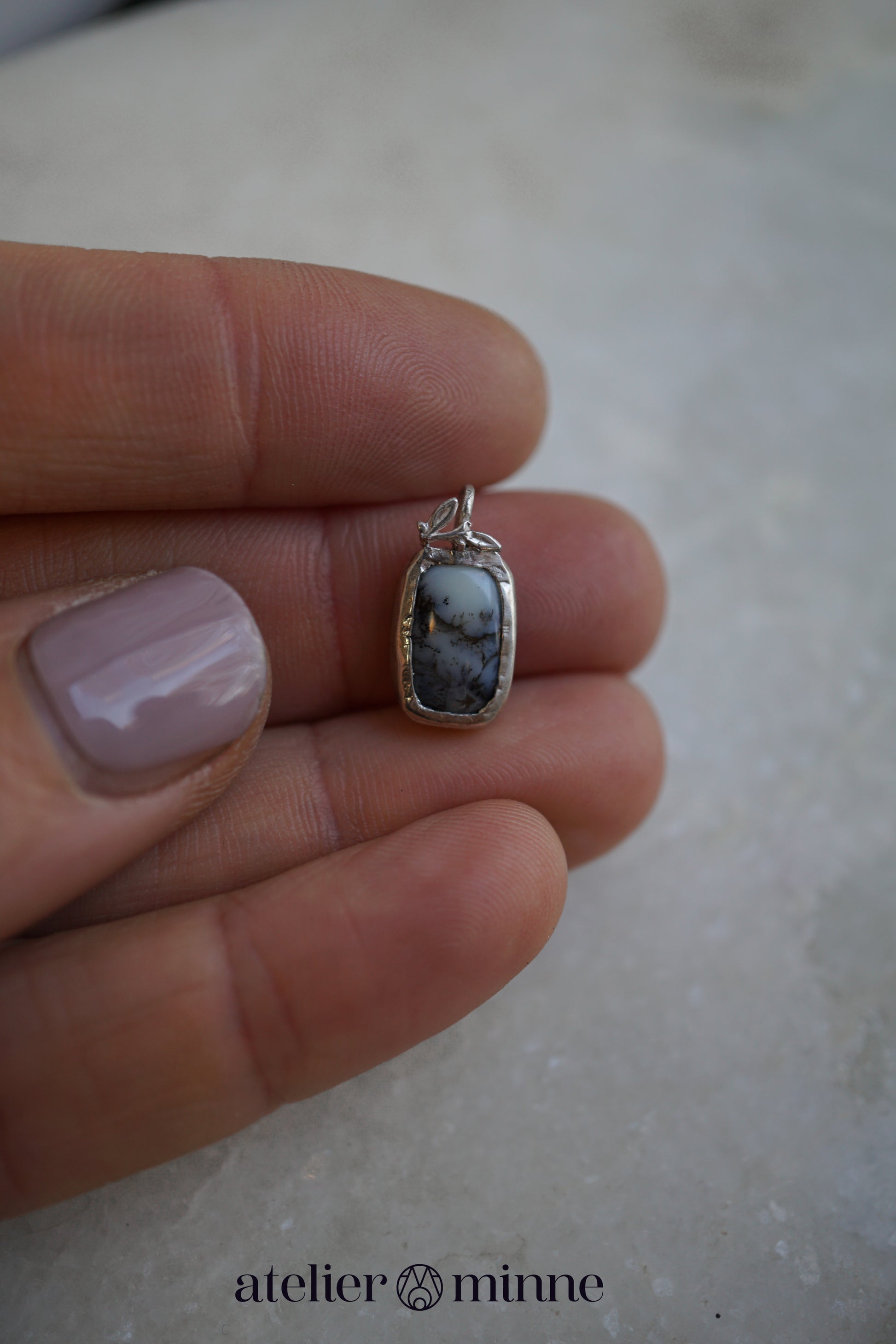 Hangertje van zilver met agaat - Atelier Minne