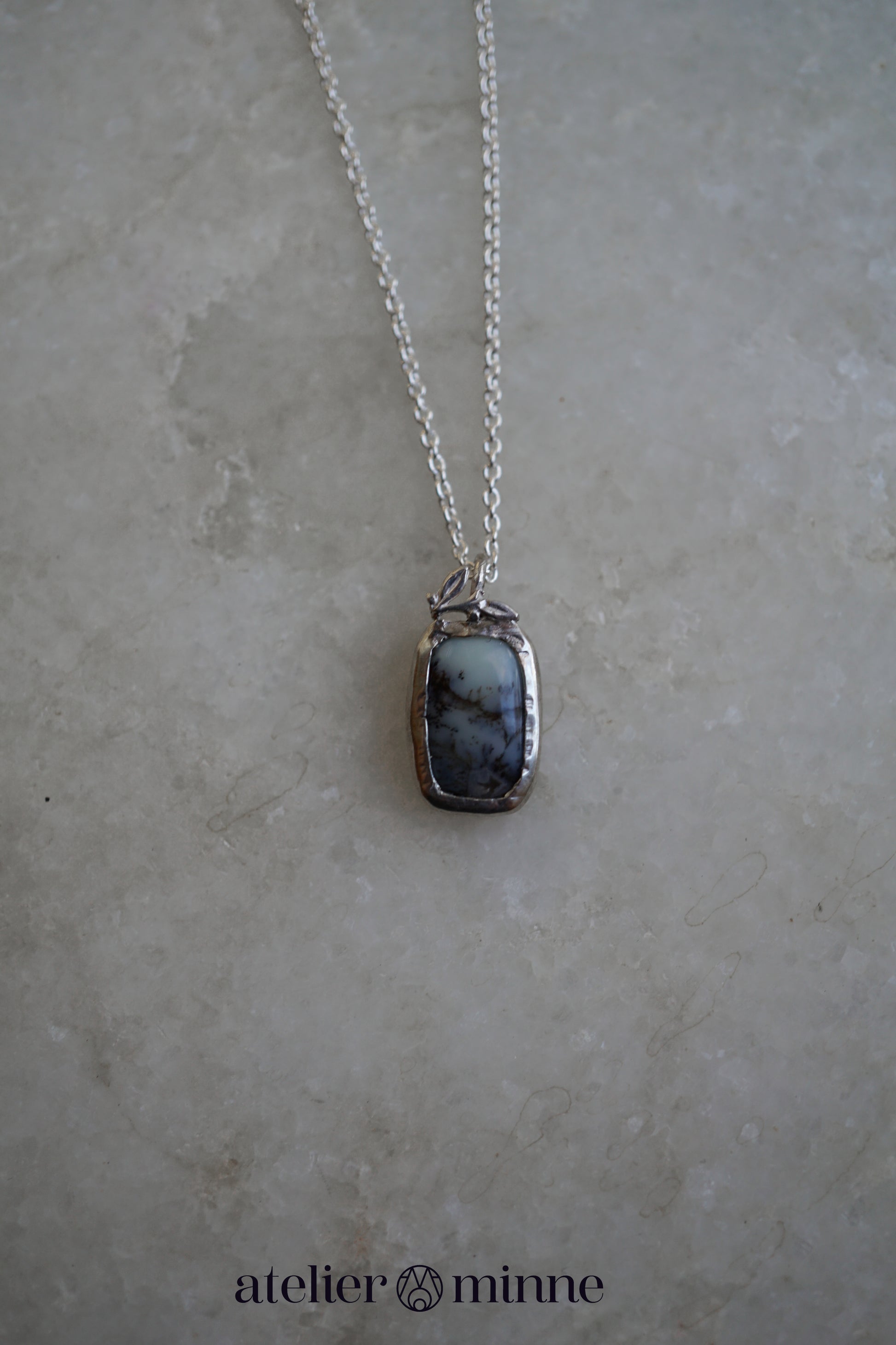 Hangertje van zilver met agaat - Atelier Minne