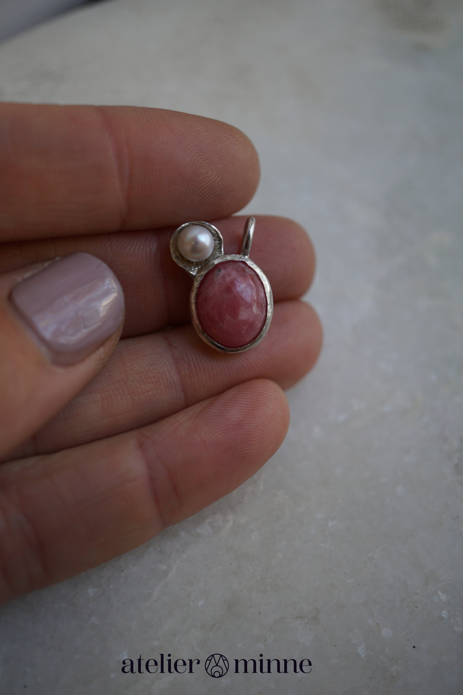 Zilveren hanger met combi edelstenen - Atelier Minne