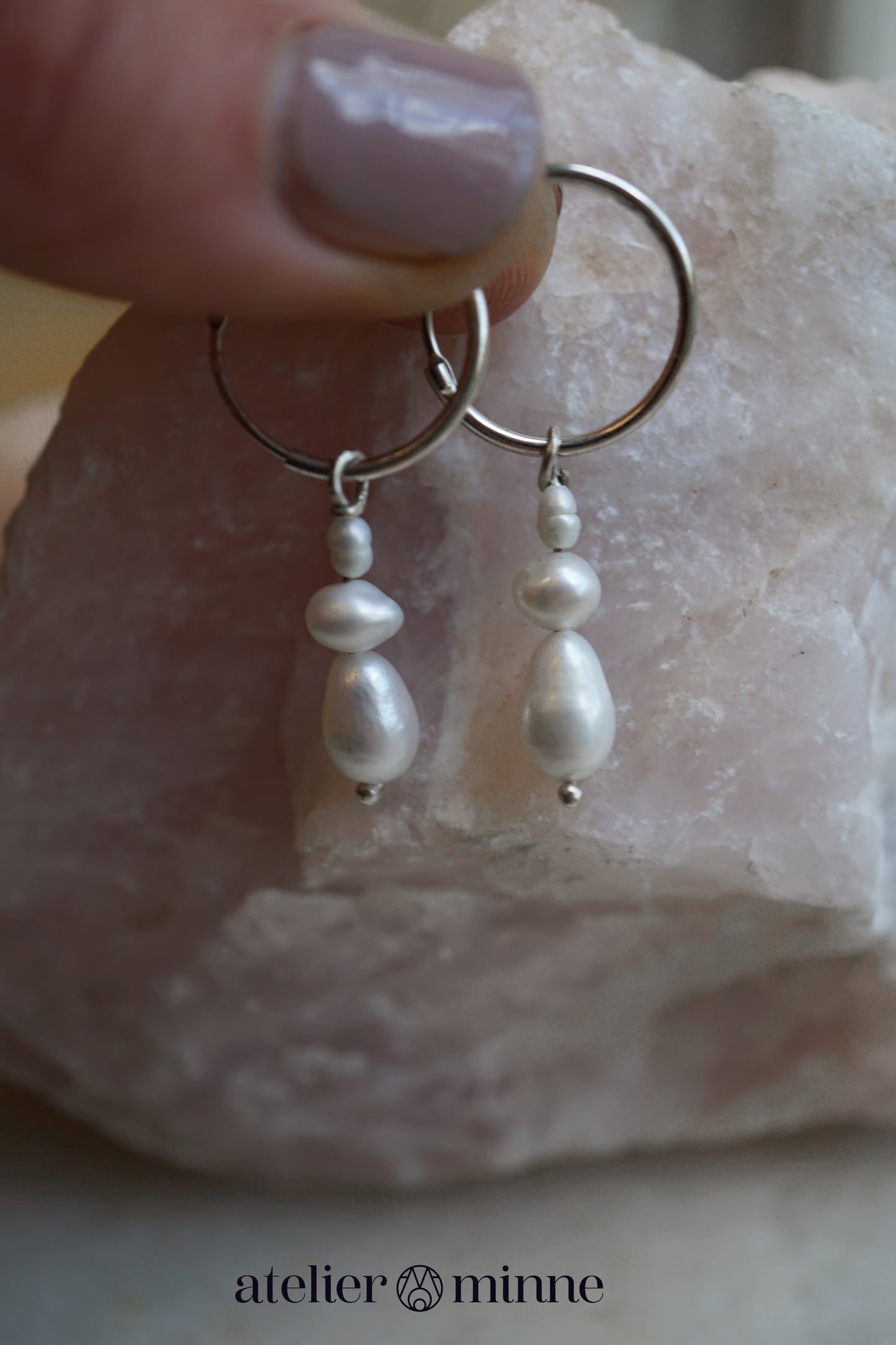 Oorbellen in zilver met parels - Atelier Minne