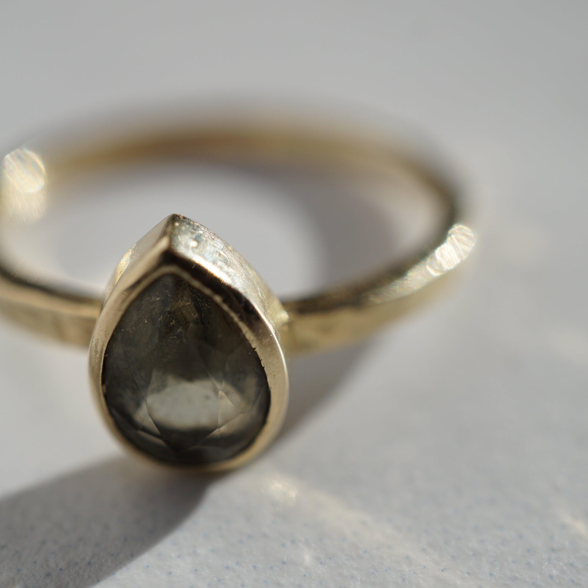 Gouden ring met toermalijn - Atelier Minne